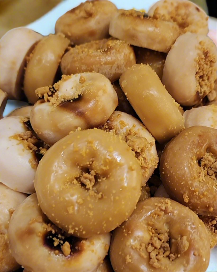 Spiced Apple Cider Donuts